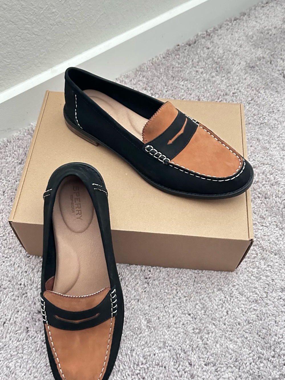 Sperry Two-Tone Brown and Black Penny Loafers marked 10 but 10.5s - Picture 6 of 8